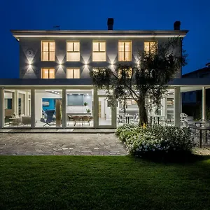 Reflection Boutique Hotel